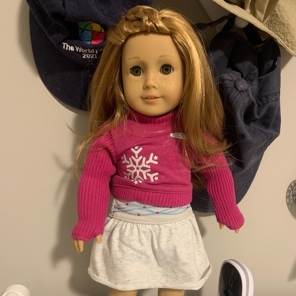 American Girl Mia Girl of the Year 2008 - Picture 2 of 3